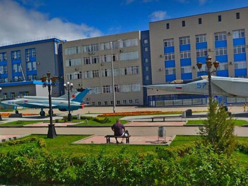 Работает на авиационную и космическую отрасль РФ: "хорошие" дроны атаковали завод в Арзамасе — кадры