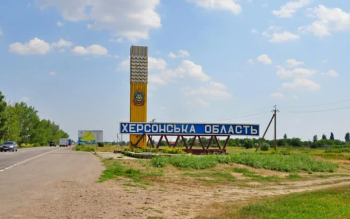 Россияне обстреляли из артиллерии пригород Херсона, есть погибший