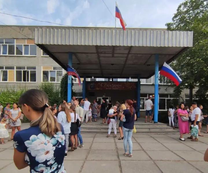 Школьников на ВОТ будут наказывать за украинский язык - ЦНС