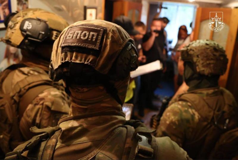 Спецоперация "Джентльмены": правоохранители обнаружили более 50 кг каннабиса в 20 регионах Украины