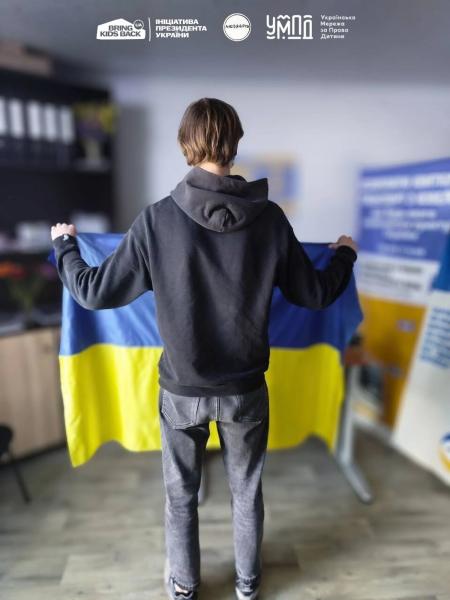 Украина вернула из оккупации еще две группы детей