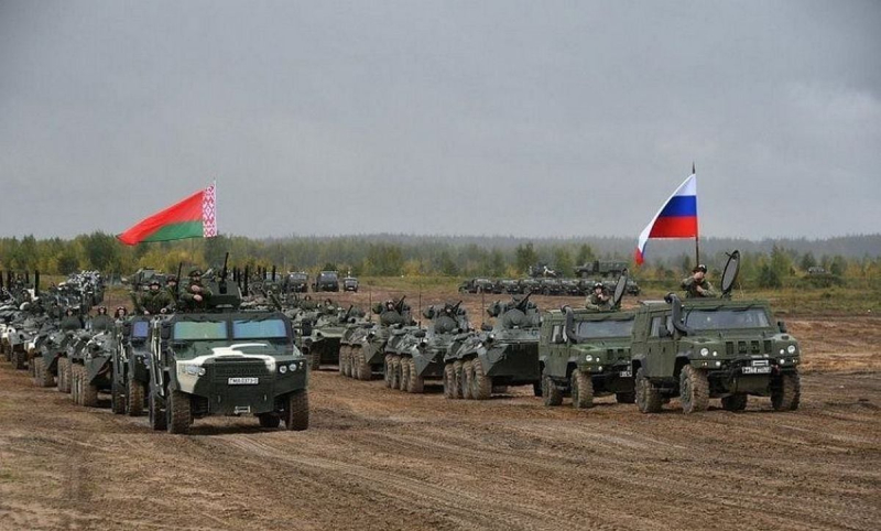 В Беларусь прибыли эшелоны российской техники – пограничники оценили вероятность угрозы