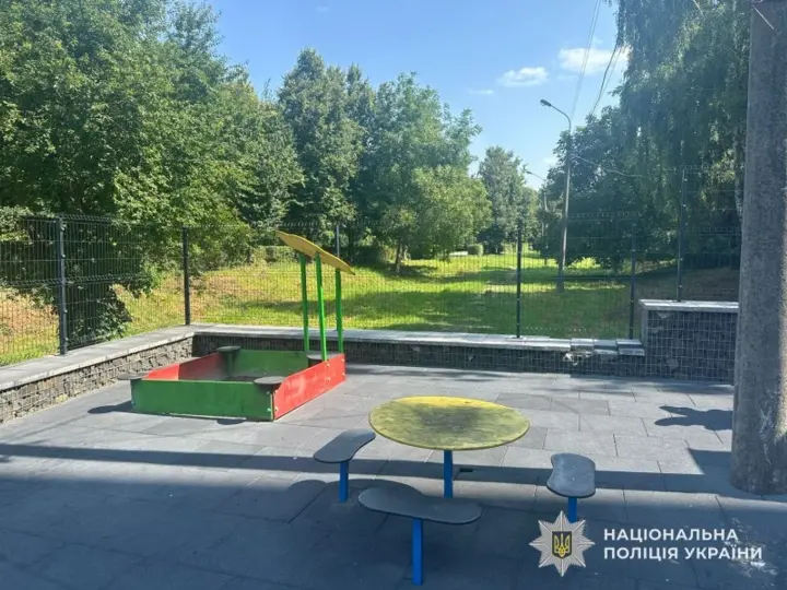 В Тернополе произошла стрельба возле детской площадки, причастен подросток - полиция
