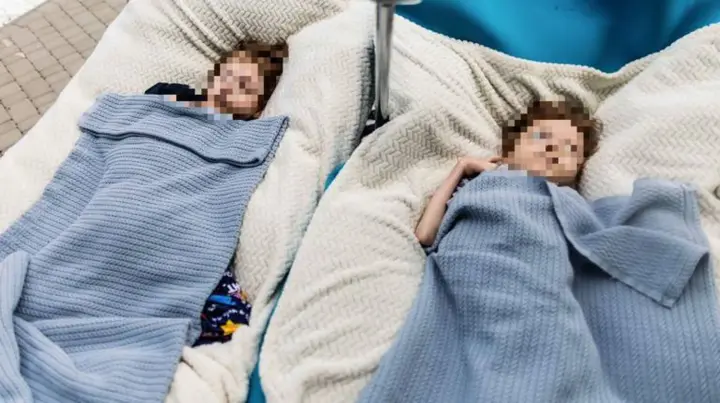 10-летний мальчик больше года ухаживал за двумя братьями с генетическим заболеванием: прокуратура инициировала расследование в отношении соцслужб