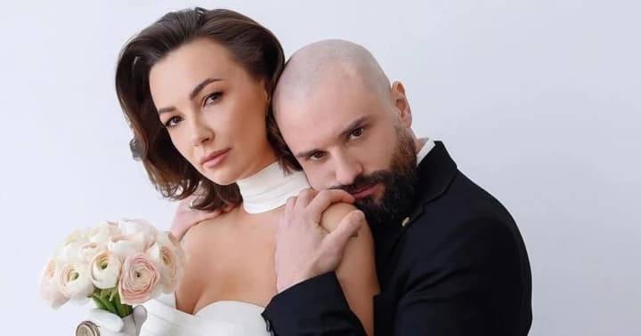 Экс-жена Розового ответила на обвинения по поводу средств на его реабилитацию