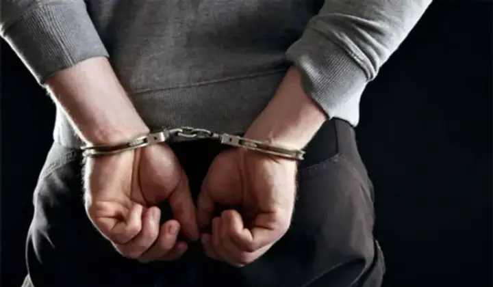 Фиктивные психиатрические диагнозы за $8 тысяч: в Киеве разоблачили адвоката и врача