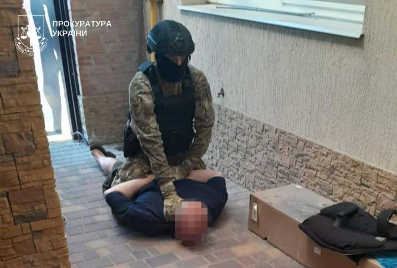 На Франковщине разоблачили группу, которая терроризировала бизнес в Украине: среди задержанных - "смотрящий" Коломыи
