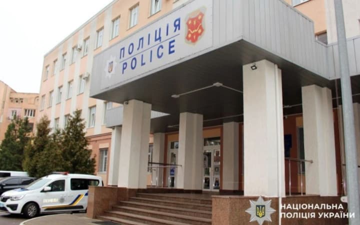 На Полтавщине 16-летний юноша погиб, упав с крыши многоэтажки
