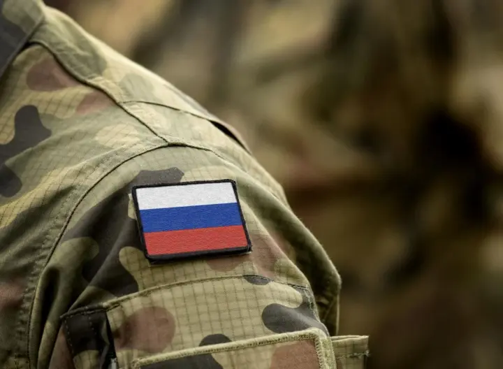 На ВОТ захватчики заставляют мужчин служить в армии РФ из-за неявки на "выборы"