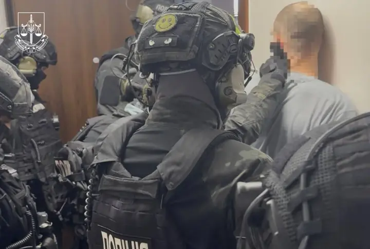 Обманули более 4,5 тысячи граждан Европы и Центральной Азии: в Украине разоблачен международный мошеннический колл-центр