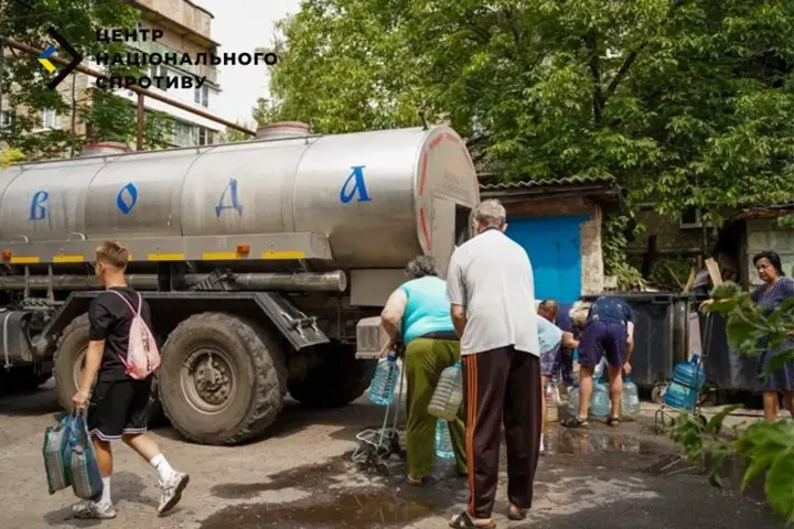оккупанты из-за отсутствия воды готовят людей к обогреву жилья дровами - ЦНС