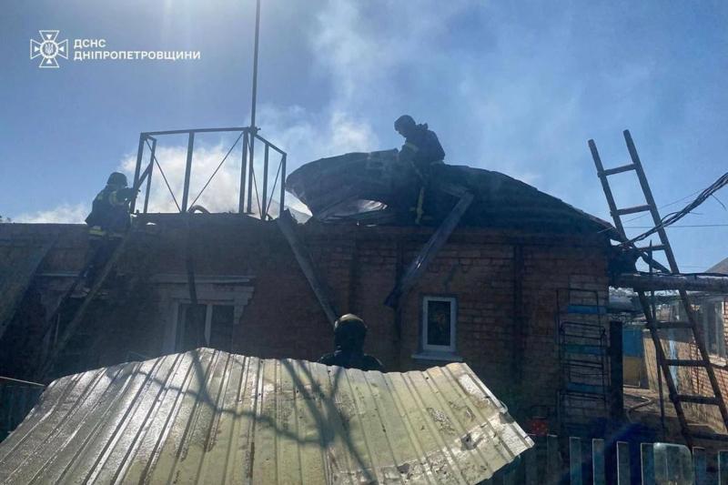Оккупанты обстреляли Никопольский район: погибла женщина, еще трое ранены