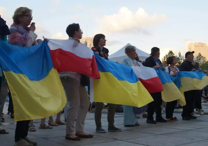 Польша приняла закон о статусе украинских беженцев: выплаты привязаны к работе
