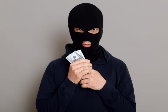 Правоохоронці викрили масштабні шахрайські схеми з нерухомістю та банківськими кредитами