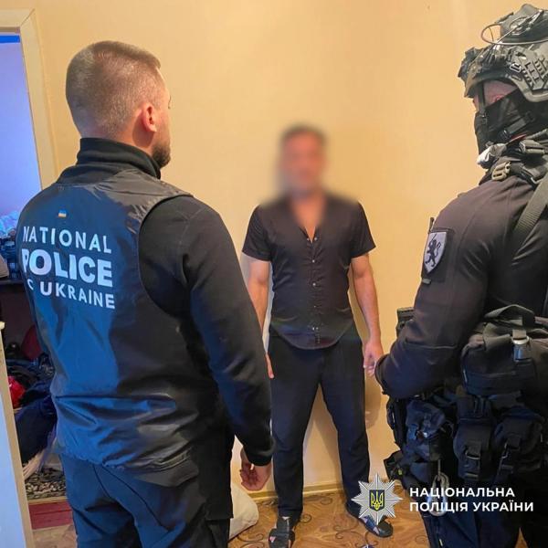 Проведена масштабная операция в двух странах: правоохранители разоблачили мошенников, обманувших военных ВСУ на более чем 1 млн грн