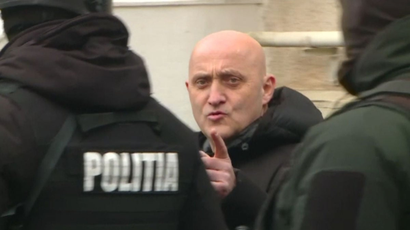 "Румынский Пригожин", имевший связи с Россией: в Дубае задержан человек из команды пророссийского политика