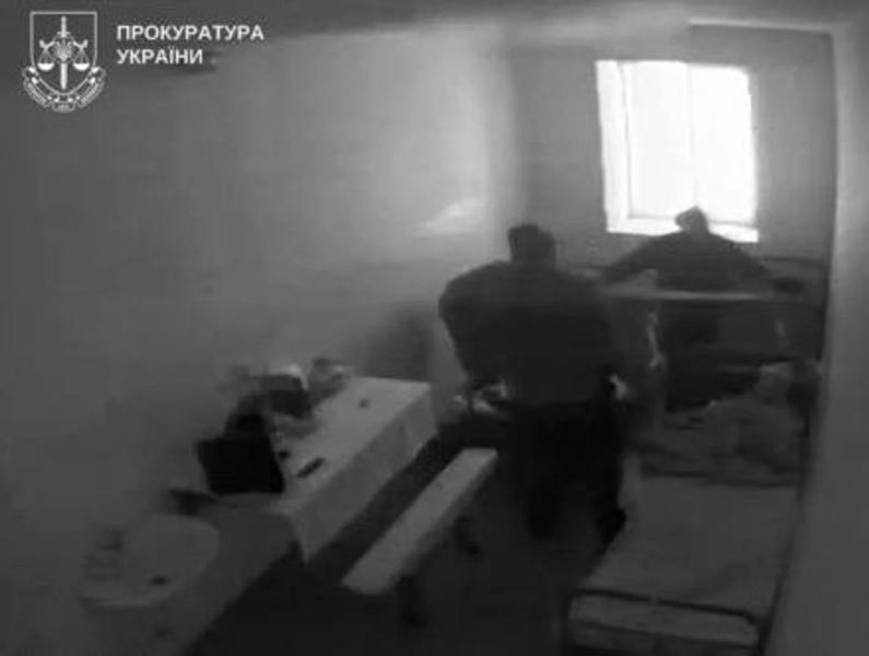 Шесть сотрудников полтавской тюрьмы предстанут перед судом за пытки заключенного