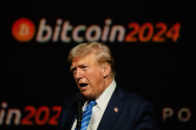 Статки Трампа за рік зросли на $3 млрд до рекордних $7,3 млрд завдяки криптовалютам — Forbes