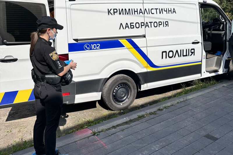 Стрельба под Львовом: полиция обнаружила двух убитых мужчин и карабин "Сайга"