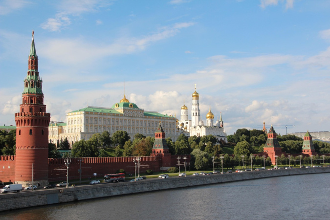 У Кремлі заявили, що санкції не змусять росію зупинити війну