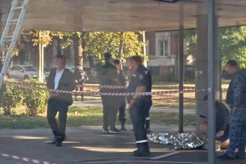 В Белгороде разгонный блок "Панциря" рухнул на россиянку: власти врут о происшествии
