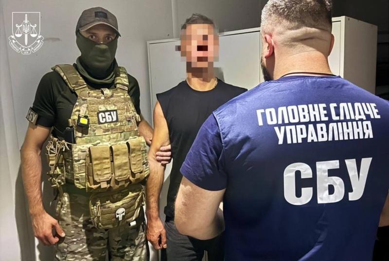 В Киеве фиктивно из мужчин делали "преподавателей", чтобы "забронировать" их: организатор и его сообщники задержаны