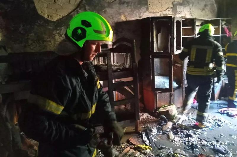 В Кривом Роге в результате пожара погибли двое детей, еще трое травмированы