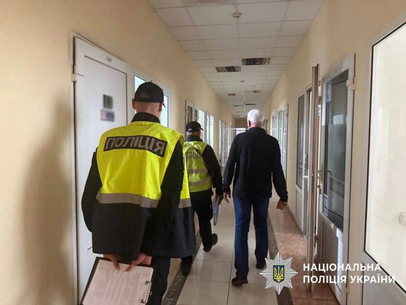За два дня полиция Киева проверила более 1000 сообщений о "минировании"