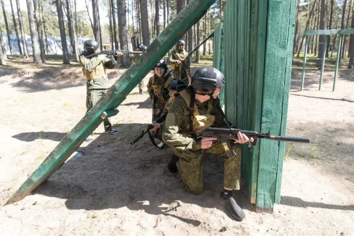 "Зарница 2.0": Россия депортирует украинских детей под видом военно-патриотических программ - ISW