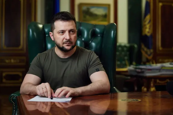 Зеленский подписал закон о награжденных "Крестом боевых заслуг" воинах: что предусматривает