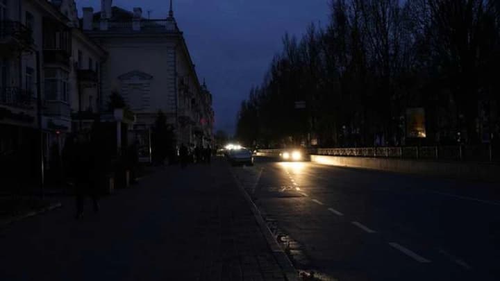 Блэкаут в Чернигове: как город справляется без света, воды и стабильного напряжения