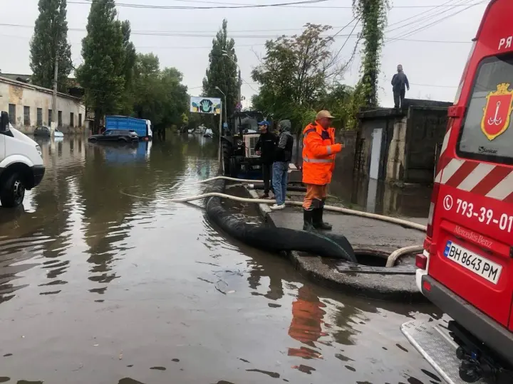 Более 600 домов подтоплено в Одессе из-за непогоды: какой район пострадал больше всего