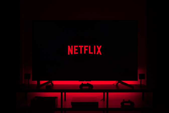 Netflix розглядає купівлю Warner Bros та HBO: що відомо