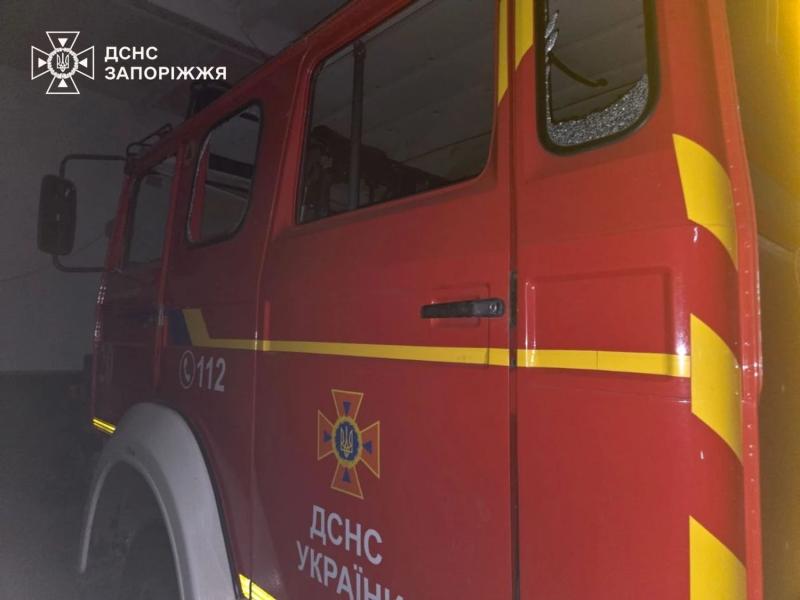 Оккупанты атаковали спасателей во время тушения пожара в Запорожье, есть раненый