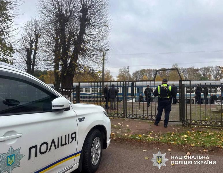 Подрыв людей на вокзале в Овруче унес жизни 4 человек, 12 пострадавших: предварительная квалификация инцидента по трем статьям