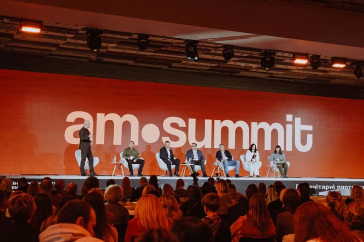 Украина создает культуру долголетия: на AM SUMMIT 2025 объявили курс на нацстратегию Age Management