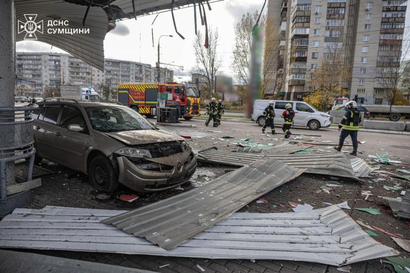 Войска рф атаковали гражданскую инфраструктуру в Сумах, пострадали 4 человека