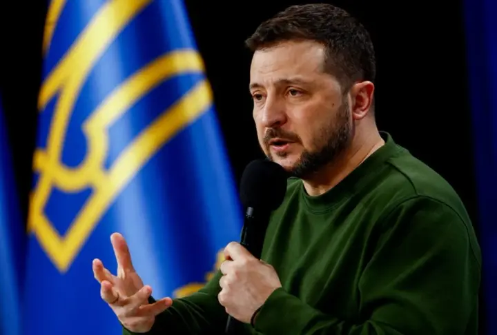 Зеленский отреагировал на удар россии по роддому в Сумах