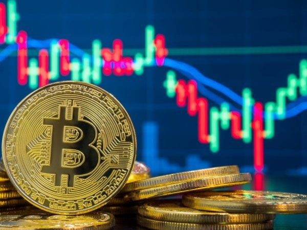 Біткоїн вже «знайшов» дно й готується кинути виклик золоту — JPMorgan