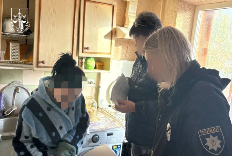 Изготавливали поддельную "Мивину", "Jacobs" и "Nescafe": пятерым организаторам схемы сообщено о подозрении