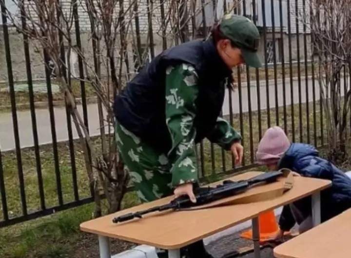 Не только школьники: в россии к потенциальному участию в войне с Украиной готовят с детских садов