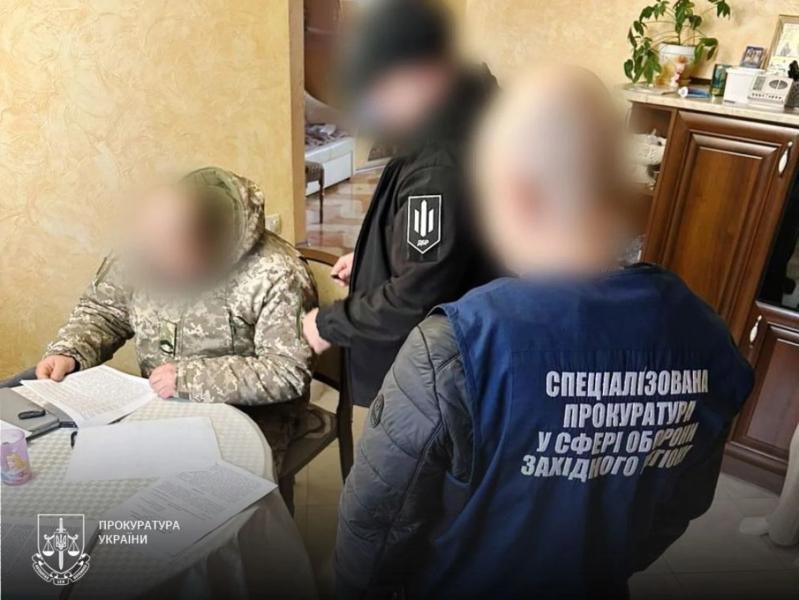 Помогли более 120 мужчинам незаконно выехать из Украины: на Волыни пять пограничников получили подозрение