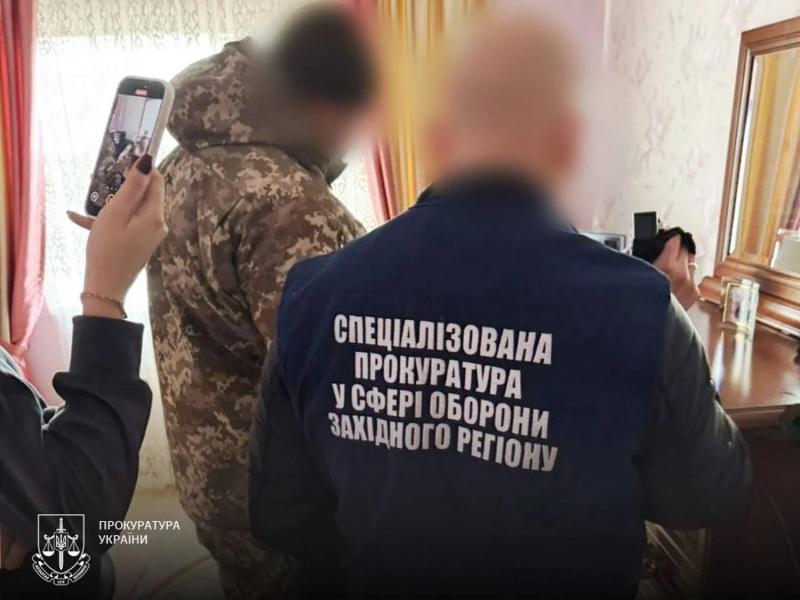 Помогли более 120 мужчинам незаконно выехать из Украины: на Волыни пять пограничников получили подозрение