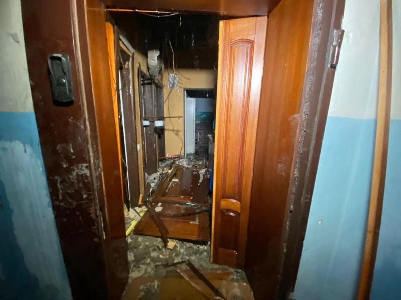 Последствия удара РФ по Днепропетровщине: из разбитой многоэтажки достали погибшего человека