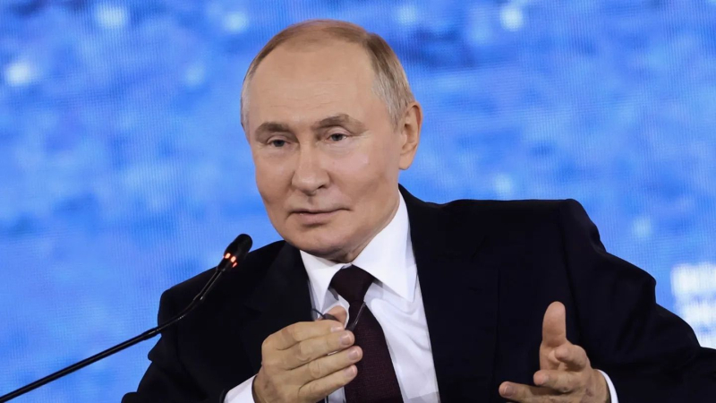 Система рухнет изнутри: в Foreign Policy описали тактику победы над Путиным