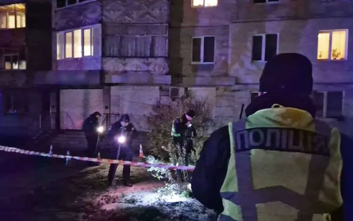 Стрелял из автоматического оружия на улице: в Чернигове задержали вооруженного мужчину