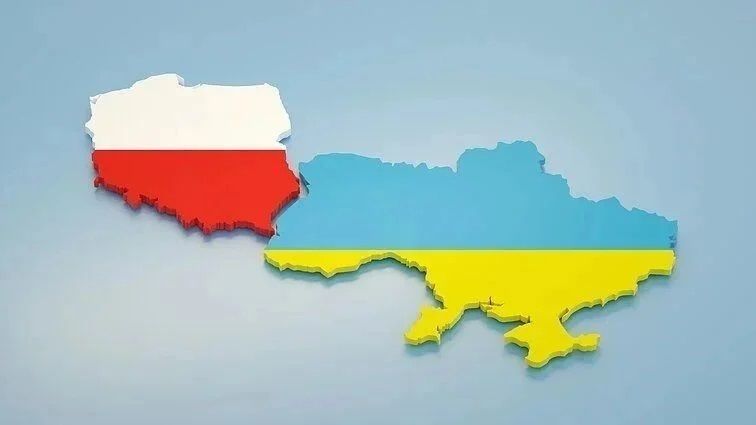 В Польше началась активная травля украинцев - Bloomberg