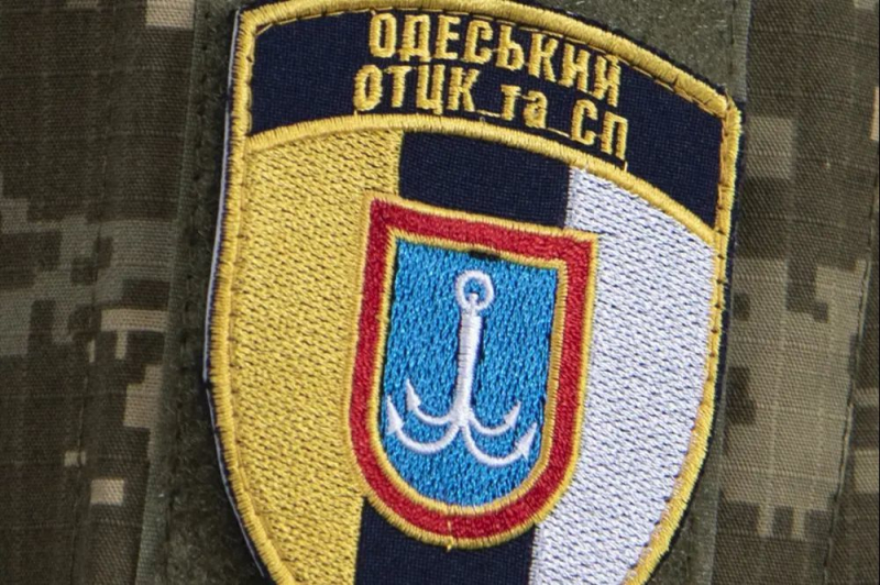 Взрыв в ТЦК Одессы: мужчина, принесший бомбу в центр, не выжил