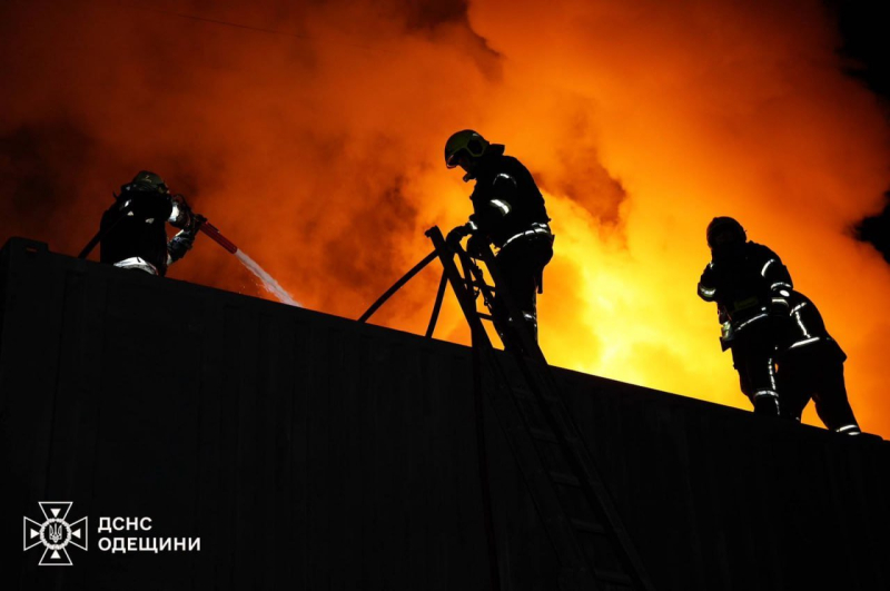 Зеленский назвал главные цели атаки РФ по Украине, количество ракет и дронов: "Никакого военного смысла"