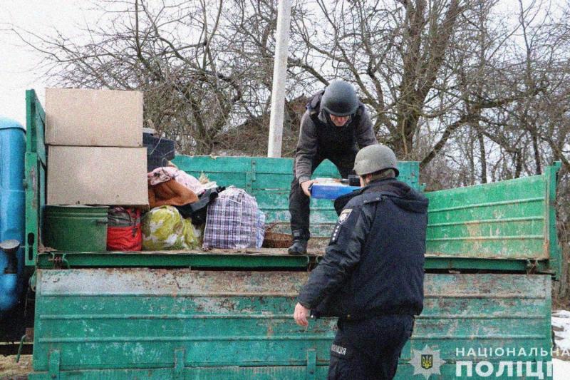 Черниговщина: объявлена обязательная эвакуация 14 приграничных сел